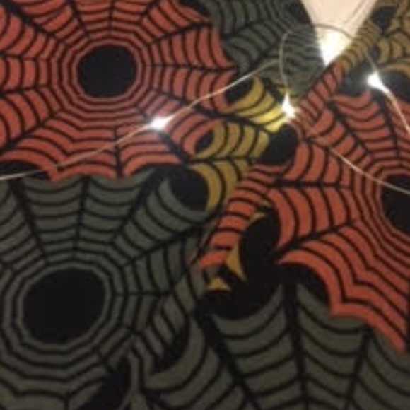 EUC-LulaRoe OS Web Style Leggings-♥ - Picture 3 of 4